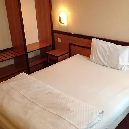 Hotel Anhalt 2*