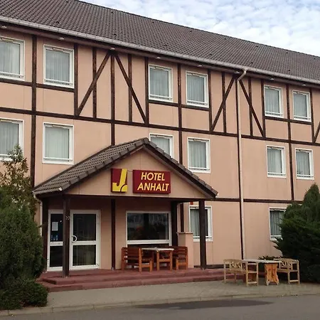 Anhalt Hotel 2*
